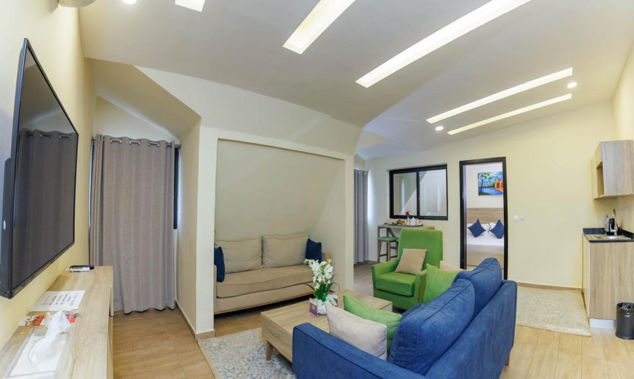 Silver Moon Hotel Abican Dış mekan fotoğraf