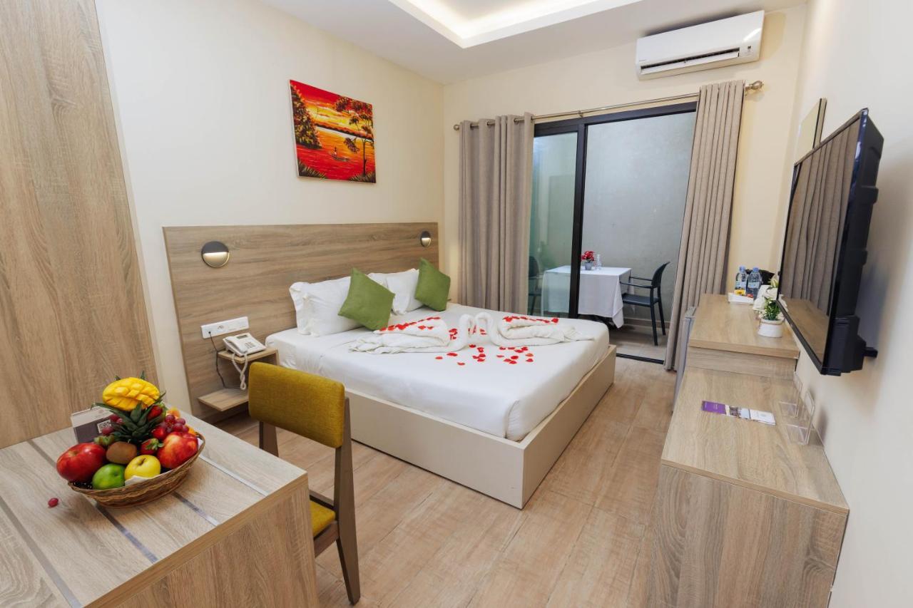 Silver Moon Hotel Abican Dış mekan fotoğraf