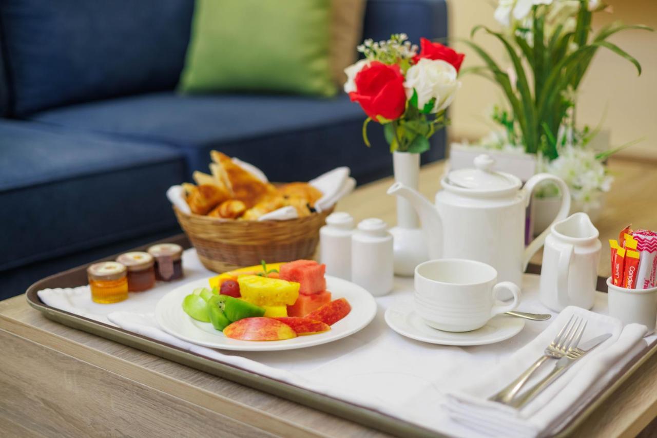 Silver Moon Hotel Abican Dış mekan fotoğraf